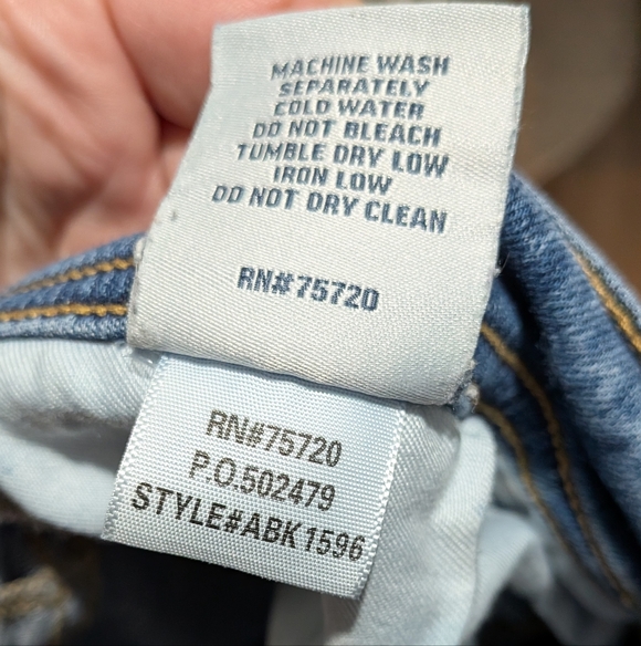 Sz 12 Buckle BKE Parker High Rise Denim Shorts Sz 31 - Picture 8 of 8